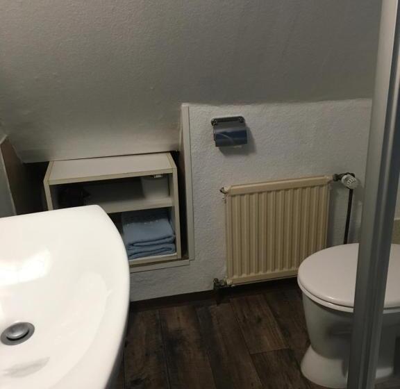 スタンダード4人部屋, Pension „das Lädle“