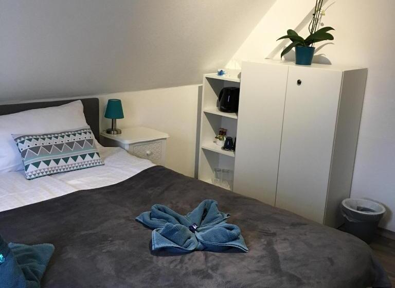 スタンダード4人部屋, Pension „das Lädle“