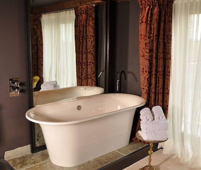 스탠다드 룸, The Joiners Arms