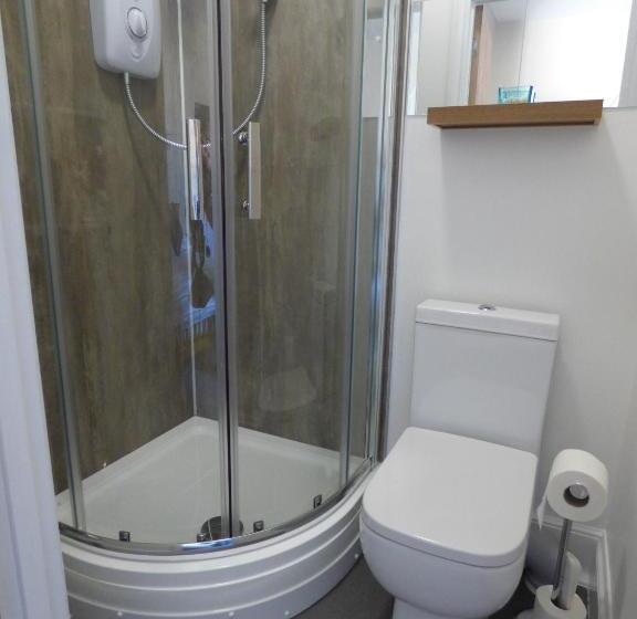 スタンダードルーム, Kelston Guest House