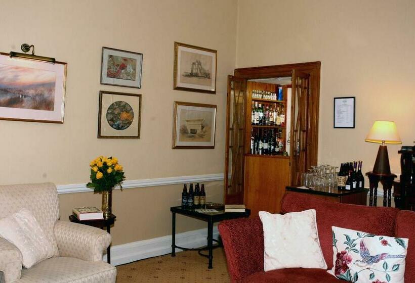 Номер Superior, Orchard Club   Newton House
