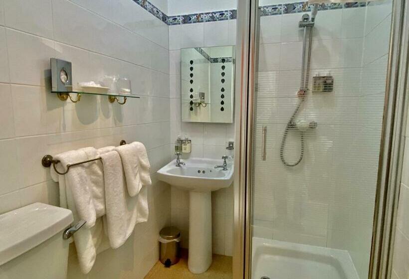 スーペリアールーム, Orchard Club Newton House