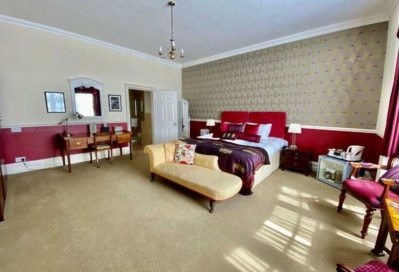 スーペリアールーム, Orchard Club Newton House