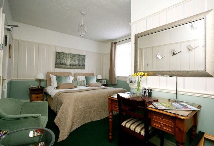 スーペリアールーム, Orchard Club Newton House