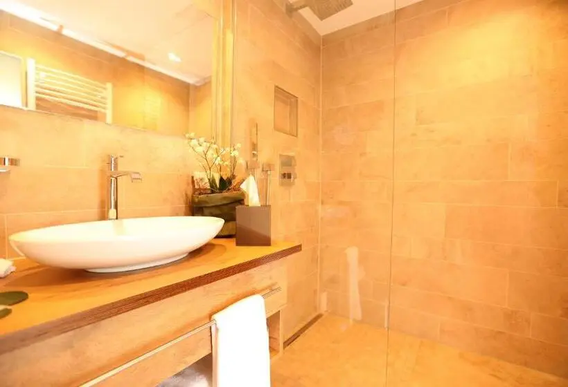 Juniorsviitti, Peters Hotel & Spa
