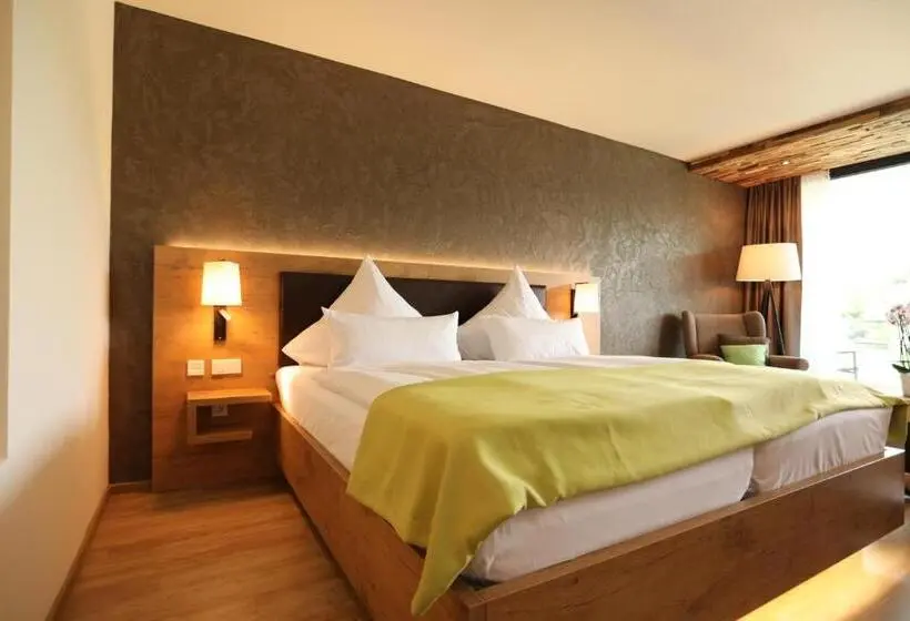 Perhehuone, Peters Hotel & Spa