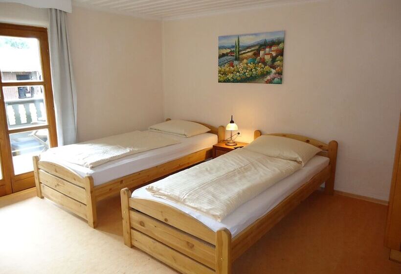 Номер Стандарт с Балконом, Landhaus Lehnerhof