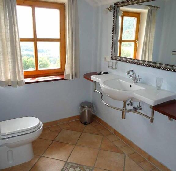 Номер Стандарт с Балконом, Landhaus Lehnerhof