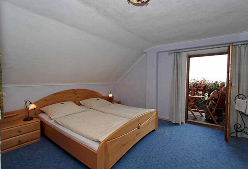 Номер Стандарт с Балконом, Landhaus Lehnerhof