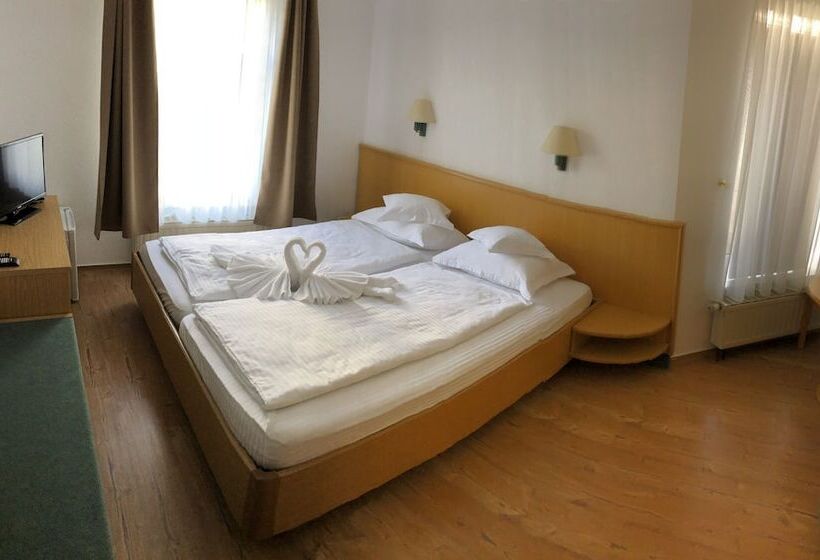 标准间, Pension Nadia