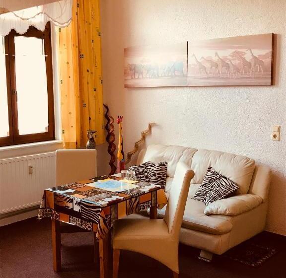 스탠다드 트리플 룸, Pension Holzhausen