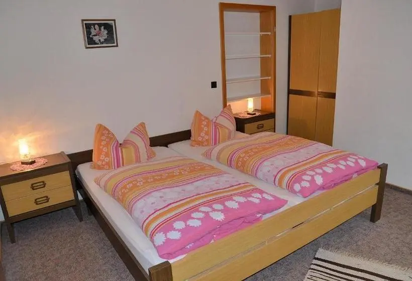 Huoneisto 1 Makuuhuone, Pension Mausbachtal