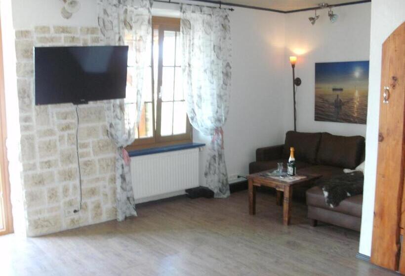 Suite with lake view, Gästehaus Zum Felsen