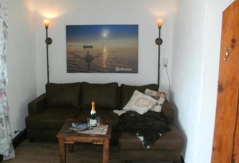 Suite with lake view, Gästehaus Zum Felsen