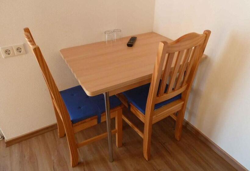 غرفة قياسية حمام مشترك, Privatzimmer Reiner Baumeister