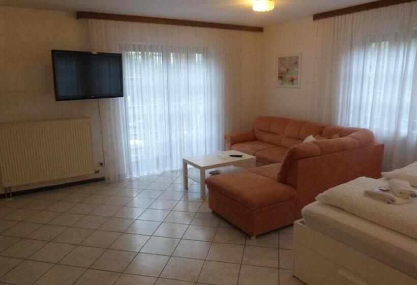 1 Yatak Odalı Zemin Kat Daire, Winzergasthof Zum Kellerstübchen