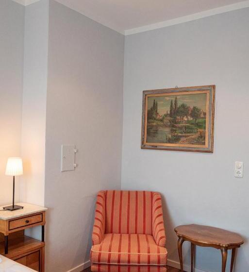 اتاق استاندارد با بالکن, Pension Bellevue