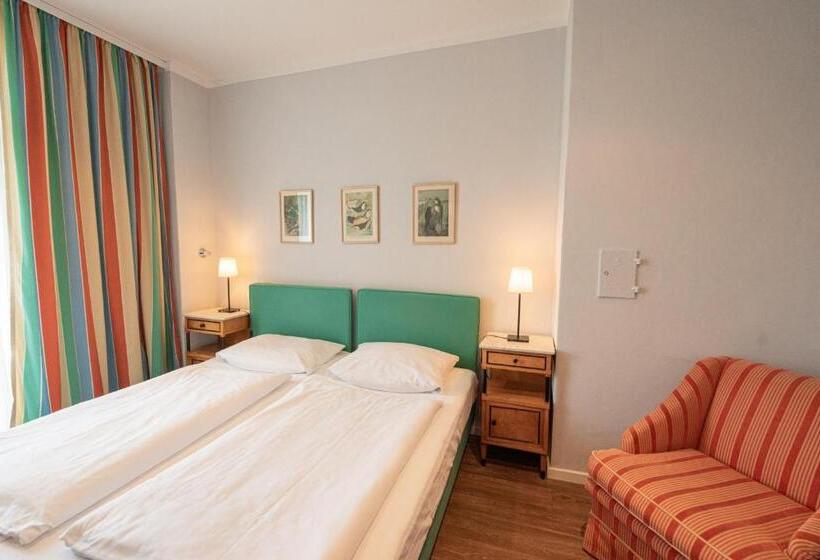 اتاق استاندارد با بالکن, Pension Bellevue