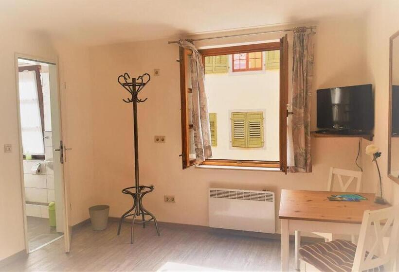 Номер Стандарт, Pension Ins Fischernetz  Mäntele