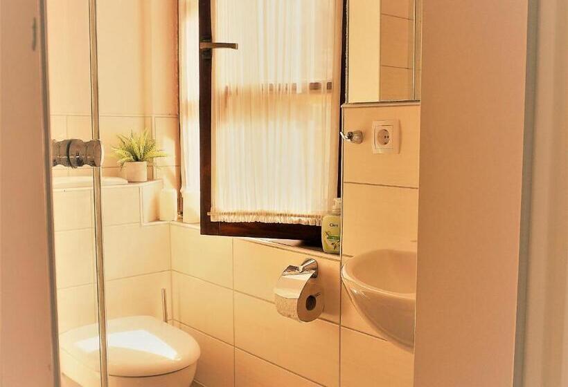 Номер Стандарт, Pension Ins Fischernetz  Mäntele