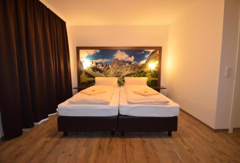 חדר סטנדרט, Elia