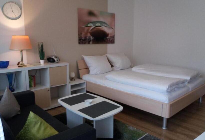 شقة غرفة واحدة, Appartementhaus Berlin