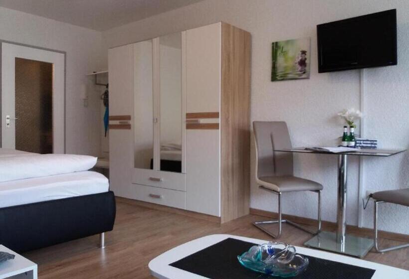 شقة غرفتين, Appartementhaus Berlin