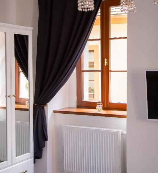 キングサイズベッドのスーペリアルーム, Apartone Altstadt