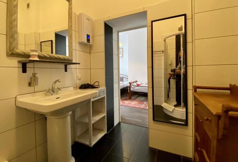 Номер Economy, Ik Gdanska