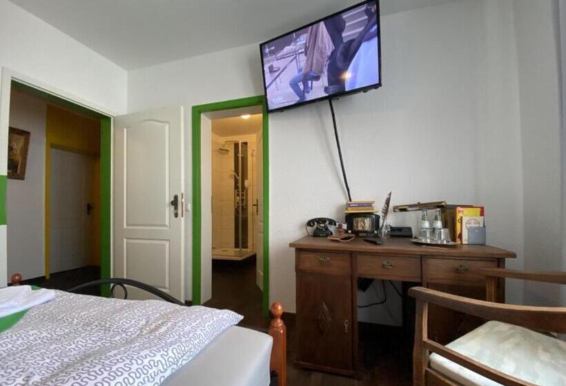 Quarto Economy, Ik Gdanska