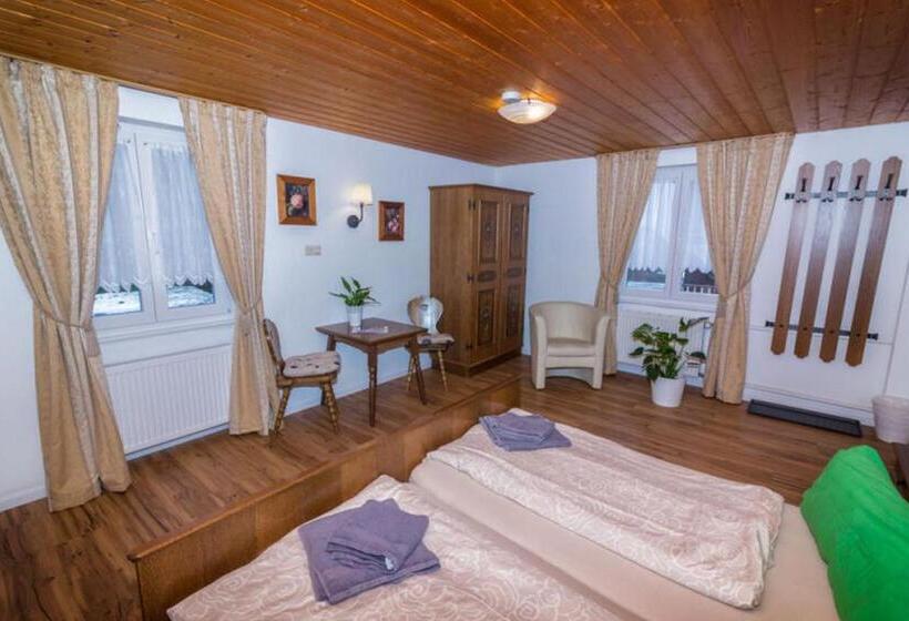 Quarto Triplo Basic, Pension Linde