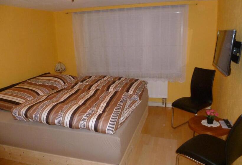 带2个卧室的公寓, Guest House Schneider