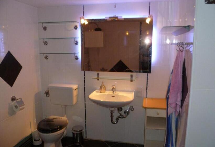 带2个卧室的公寓, Guest House Schneider