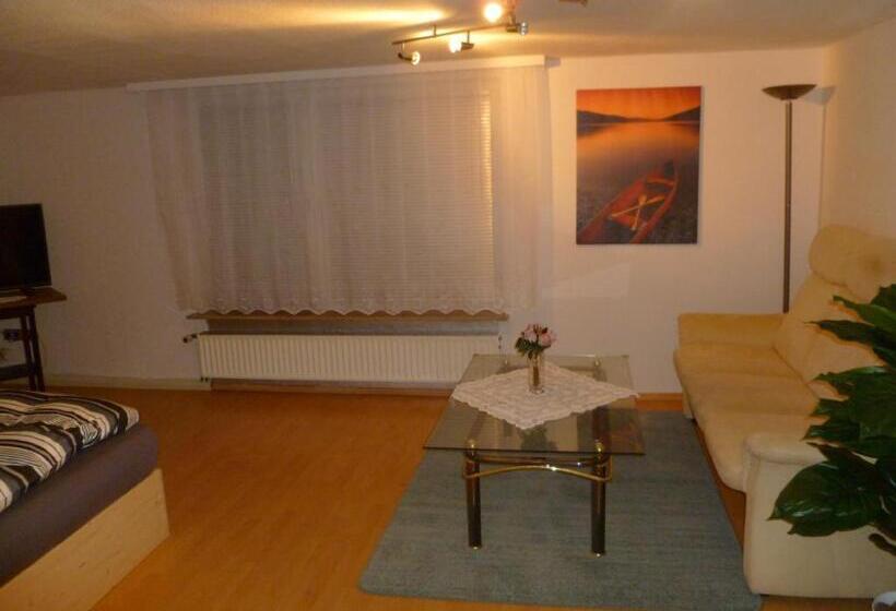 带2个卧室的公寓, Guest House Schneider