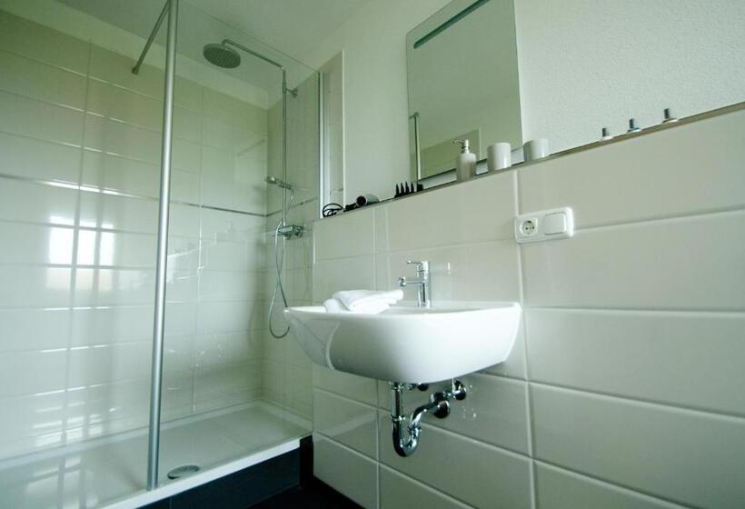 Номер Стандарт с Балконом, Pension Schenks Landgasthof
