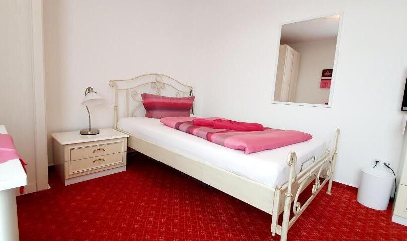 标准单人间, Pension Haus Hubertus