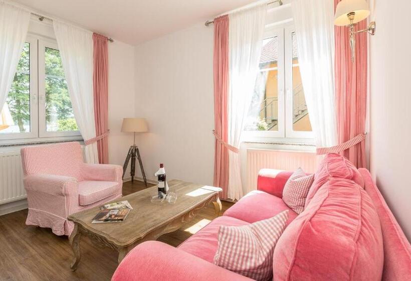 1 Bedroom Apartment Lake View, Satama Sauna Resort & Spa