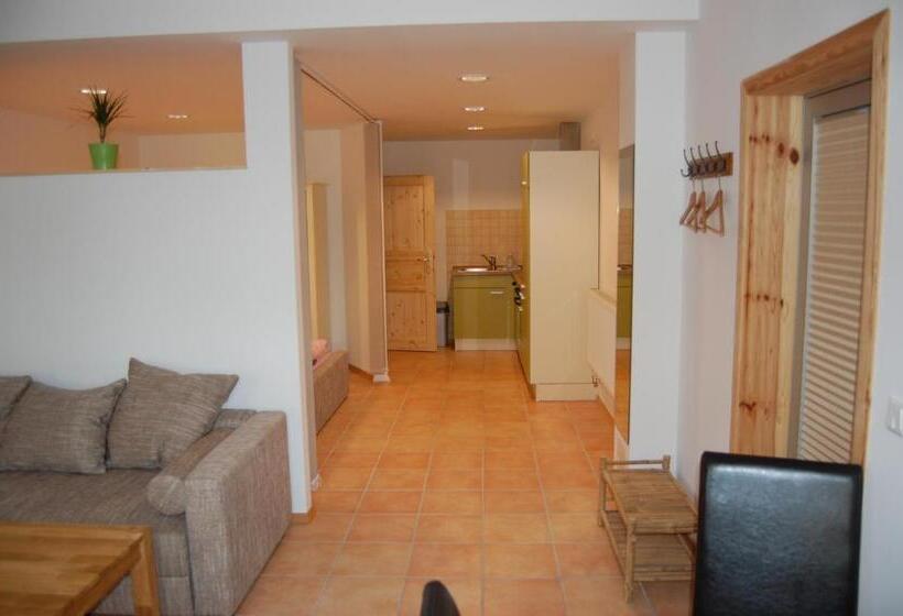 إستوديو قياسى, Zum Goldenen Anker