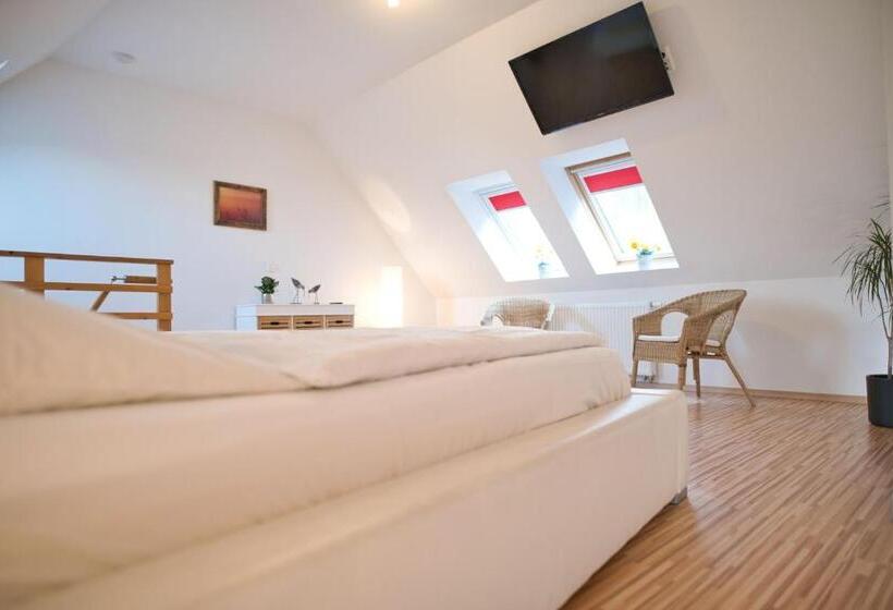 غرفة دوبلكس, Zum Goldenen Anker