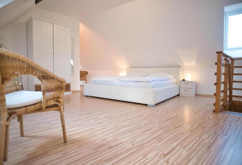 غرفة دوبلكس, Zum Goldenen Anker