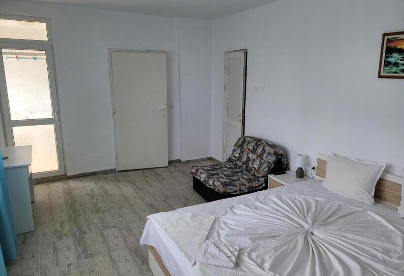 带1个卧室的带阳台的公寓, Guest House Evtimov