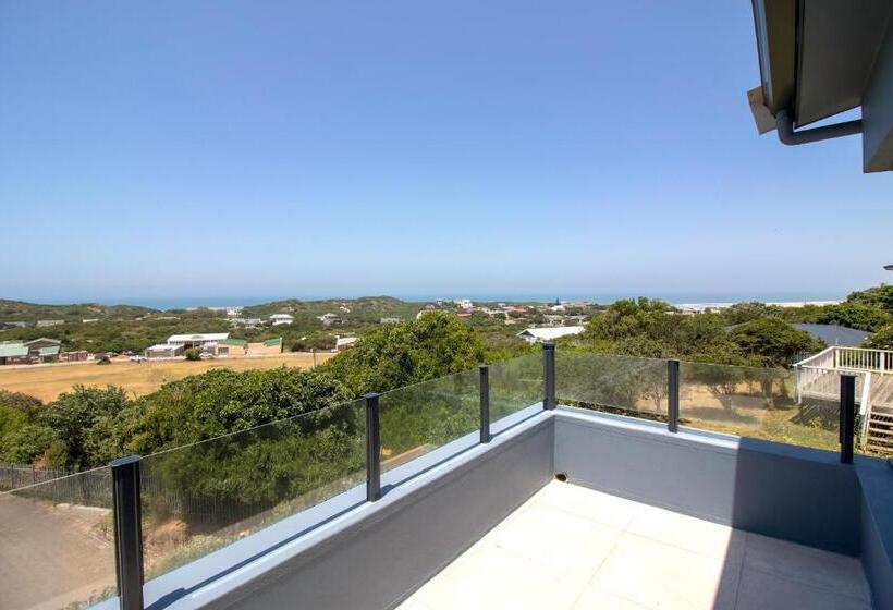 غرفة ديلوكس مطلّة علي البحر, Sky Blue Guest House