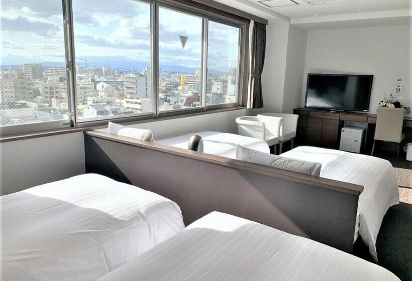 غرفة ديلوكس عائلية, Bande Hotel Osaka