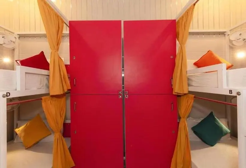 Lit en Chambre Commune, Madpackers Amritsar