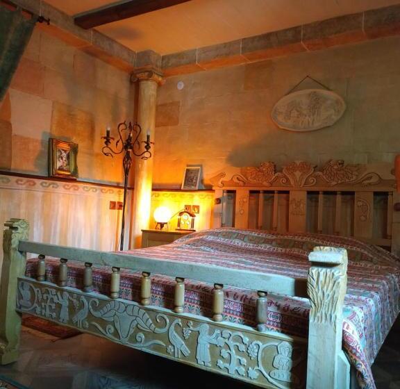 سوییت, Hye Aspet հայ ասպետ