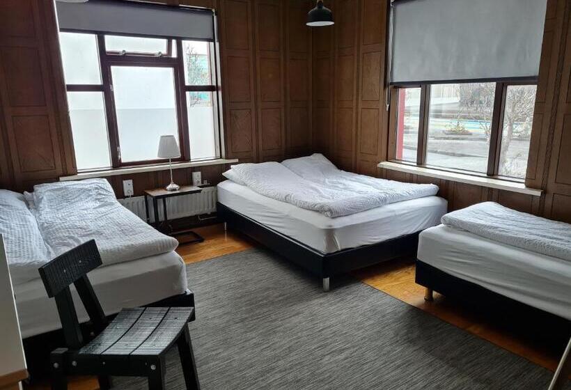 اتاق خانوادگی, Lava Guesthouse