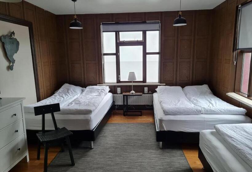اتاق خانوادگی, Lava Guesthouse
