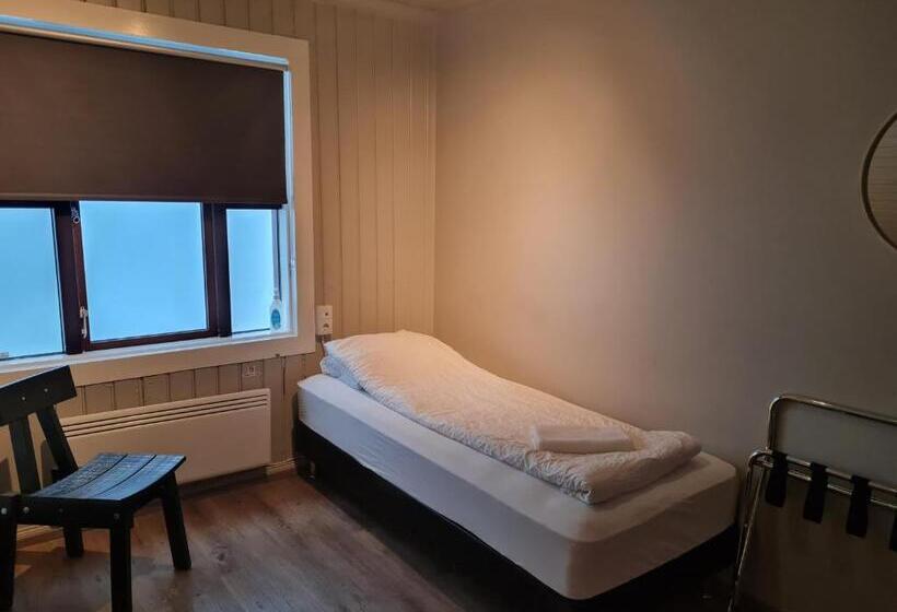 اتاق خانوادگی با سرویس بهداشتی مشترک, Lava Guesthouse