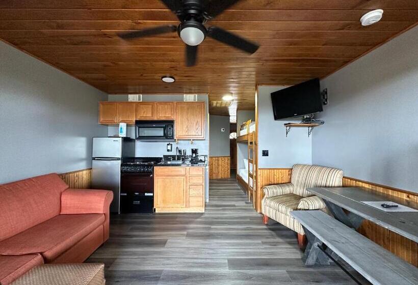 סוויטה, Canyon Lakeview Resort