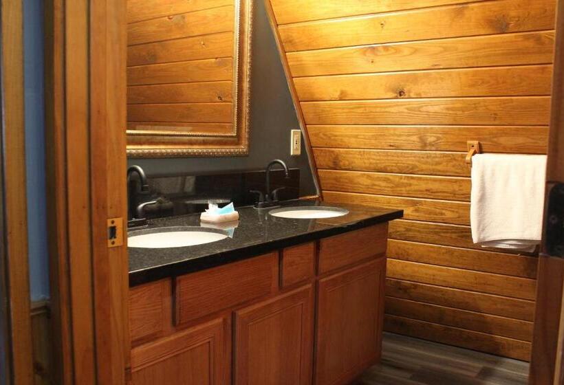 Хижина, Canyon Lakeview Resort